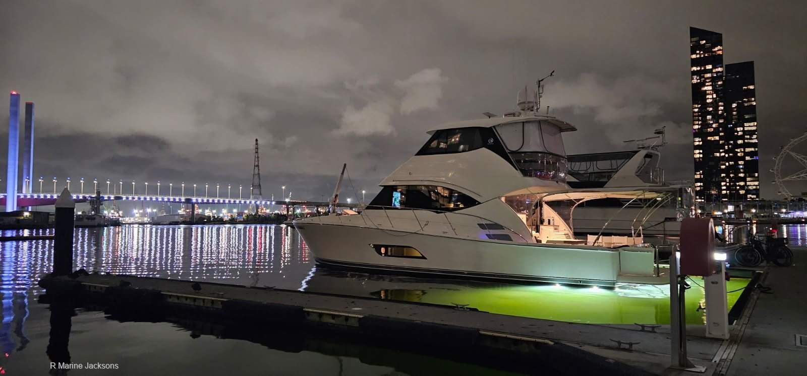 Samsara X Riviera 50 Enclosed Flybridge Boat Brokers of Tasmania