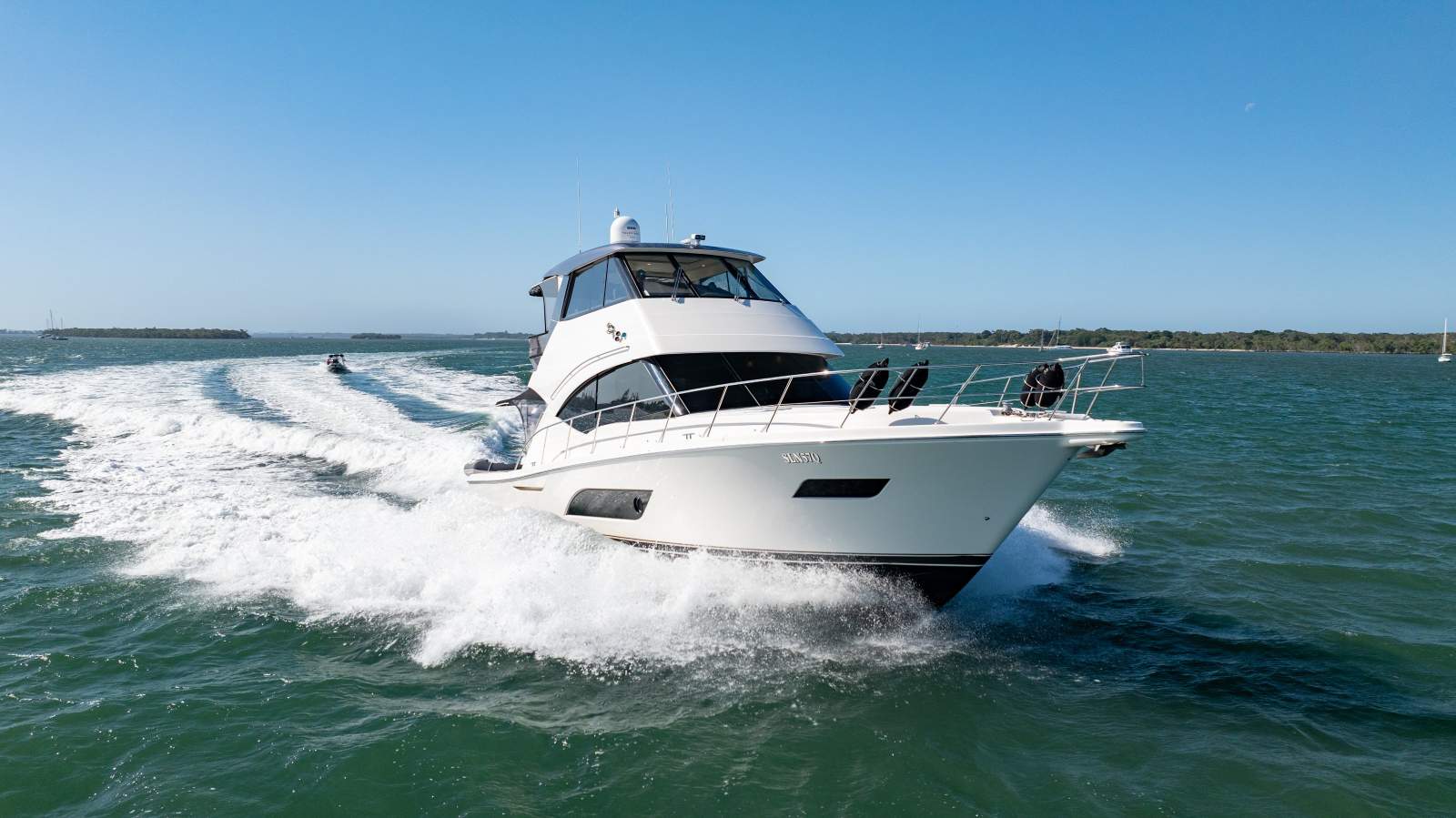 Riviera 57 Enclosed Flybridge