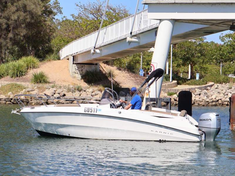 Karnic 1851 Centre Console - Stylish and Compact Runabout!