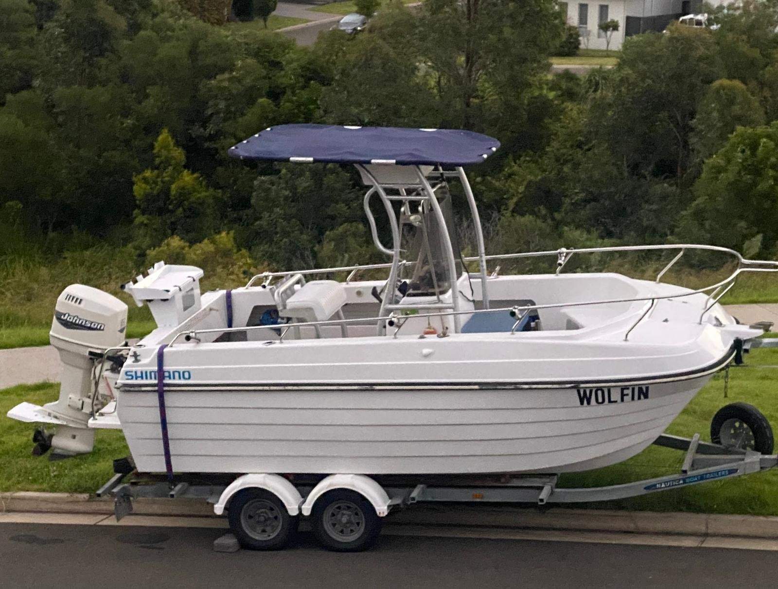 Noosa Cat 1800 Single Pod Centre Console