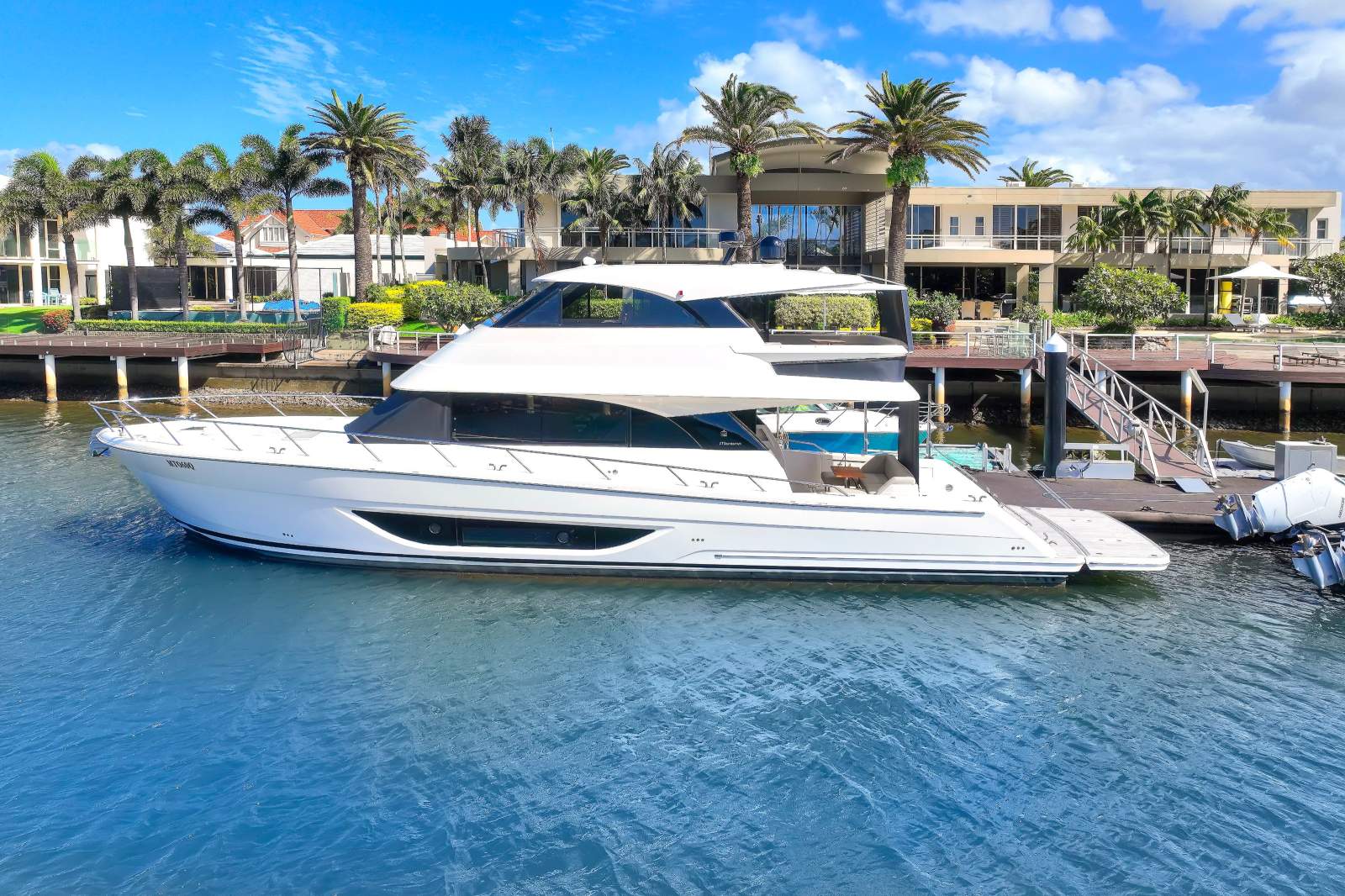 Maritimo M60 Cruising Motoryacht