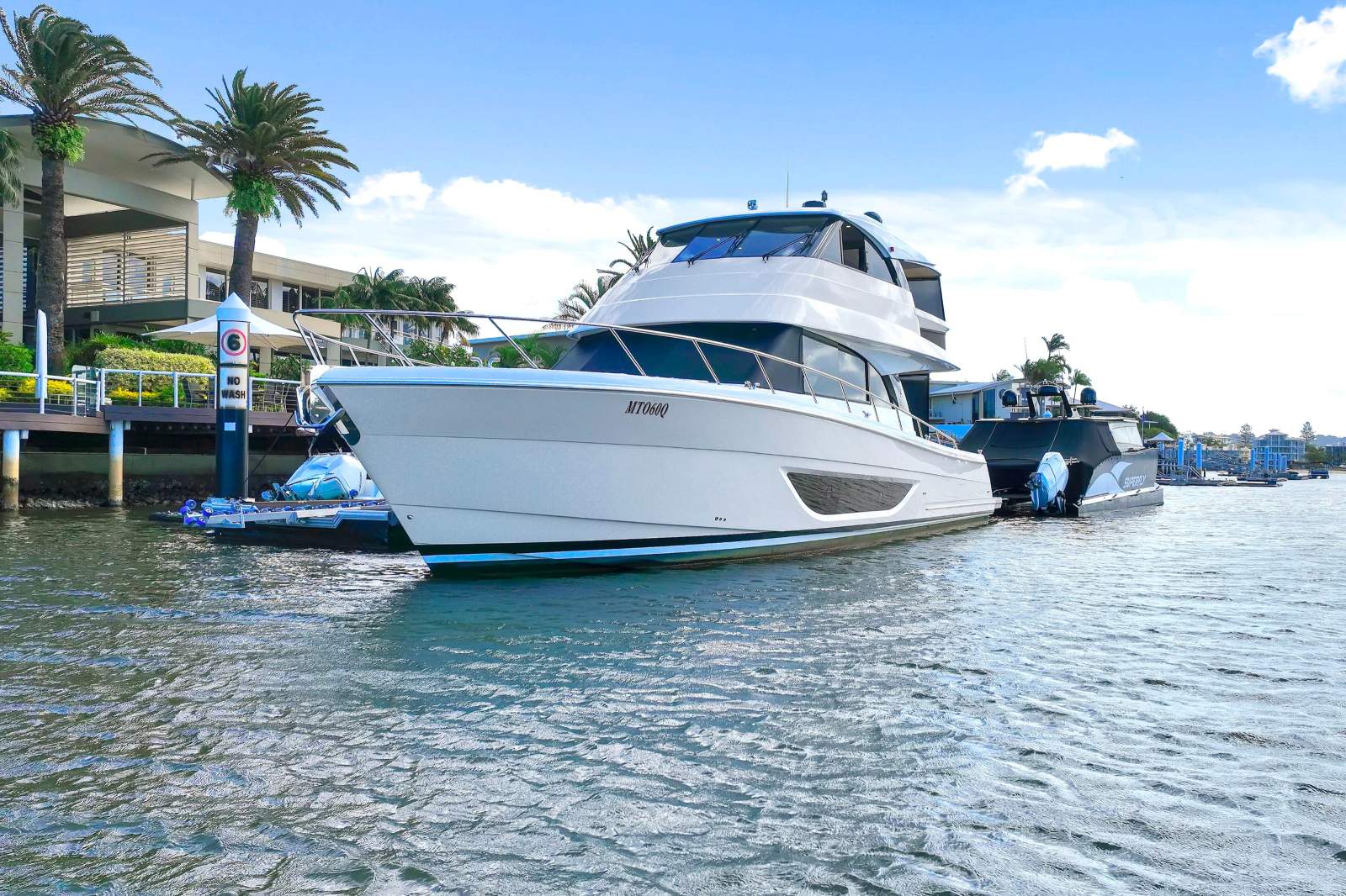 Maritimo M60 Cruising Motoryacht