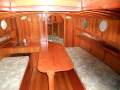 New Vintage Classic:Warm and inviting cabin - centreboard table