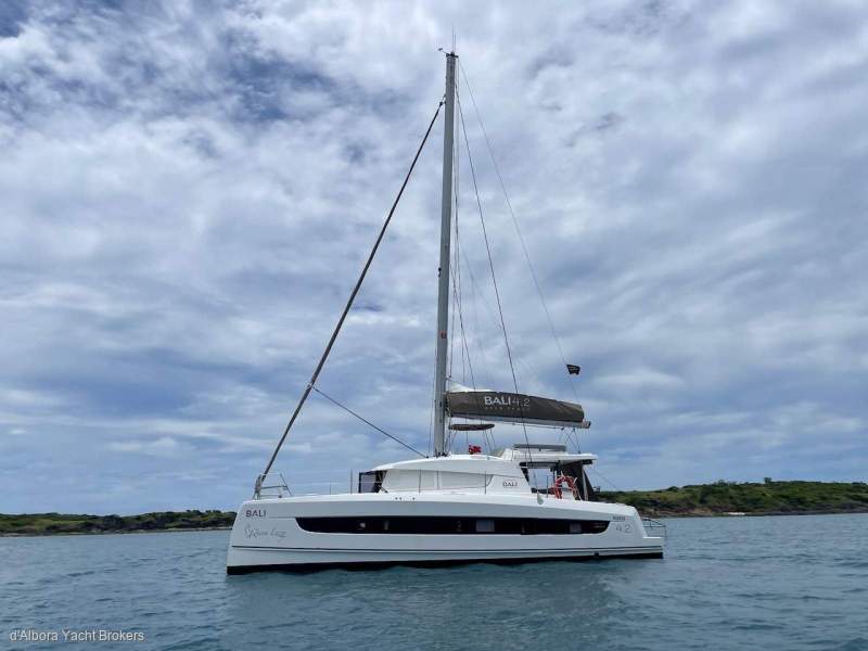 Bali Catamarans 4.2