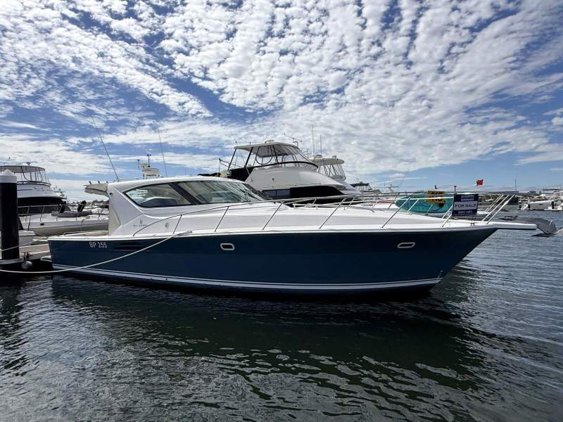 Riviera 4000 - Performance Meets Timeless Riviera Comfort!