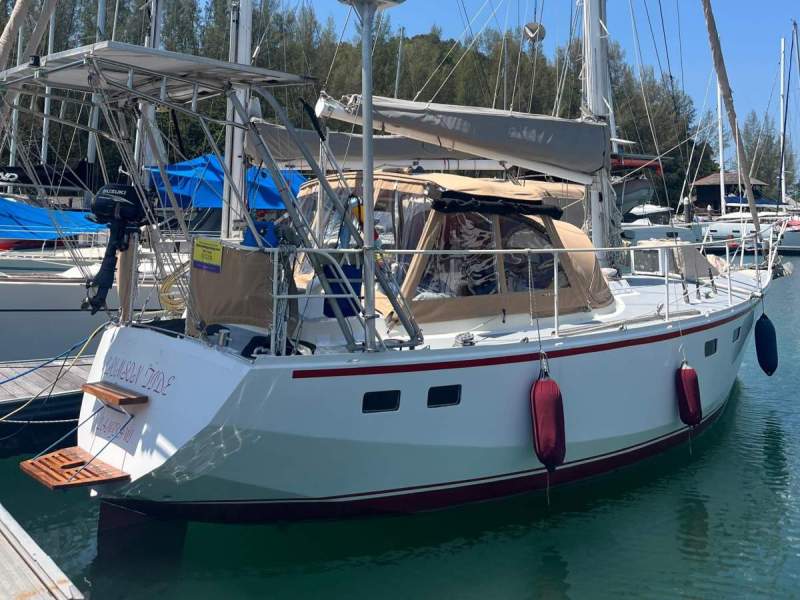 Seal 36 Centre Cockpit