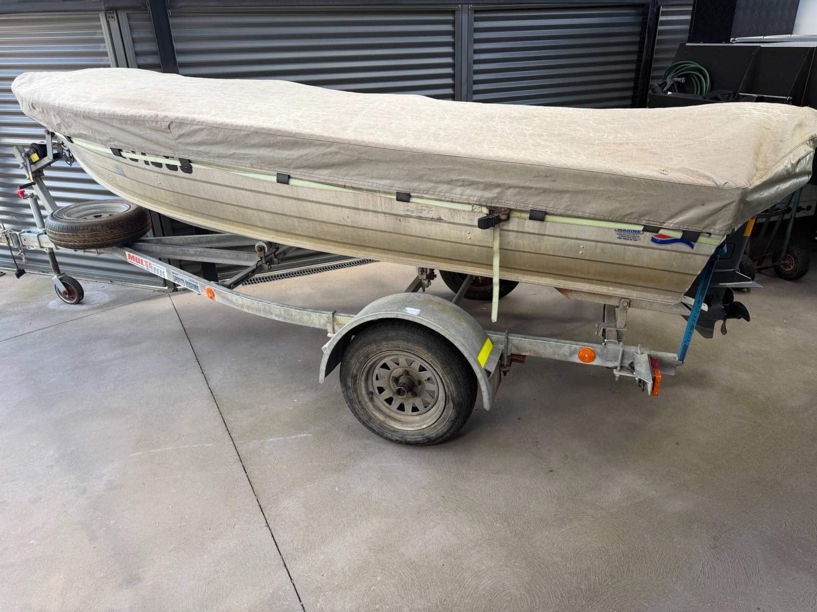 Quintrex 370 Dart HDW