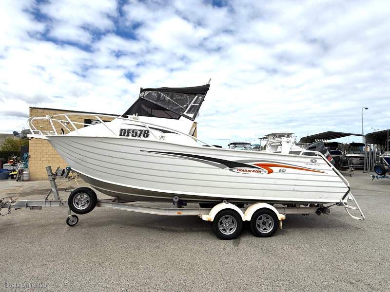 Trailcraft 640 Trailblazer ROBUST FISHING BOAT GREAT DECK SPACE AND SHADE