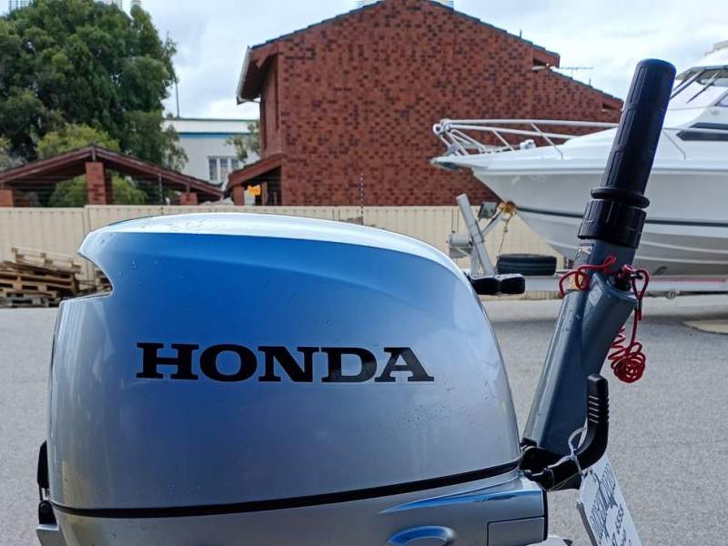 One Owner - Honda 10hp Tiller Outboard 4 stroke