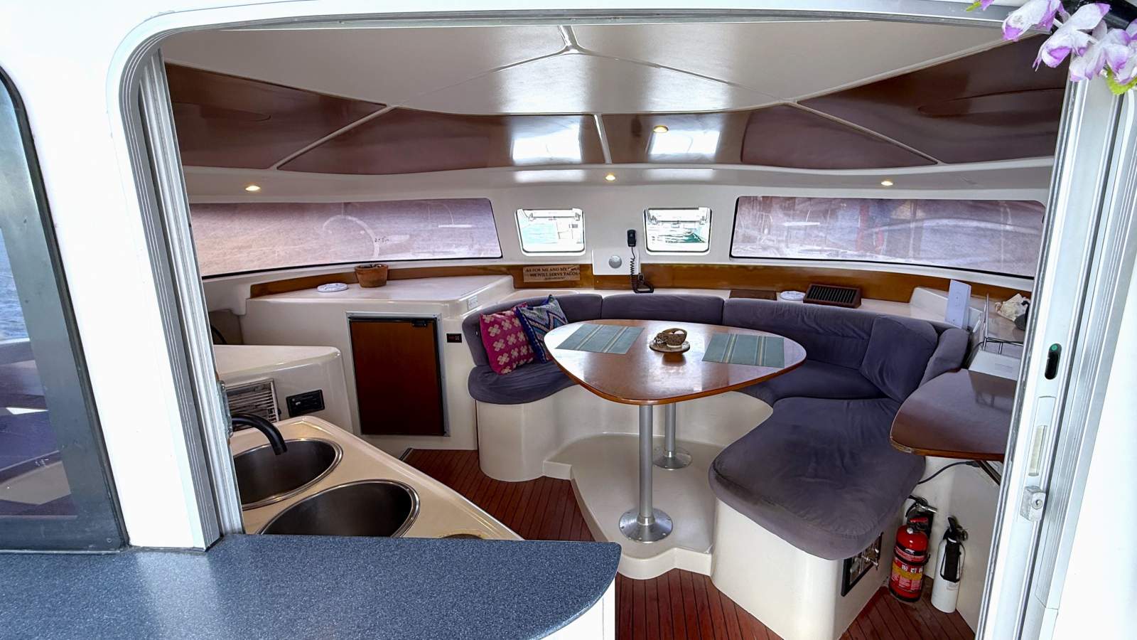 Fountaine Pajot Lavezzi 40