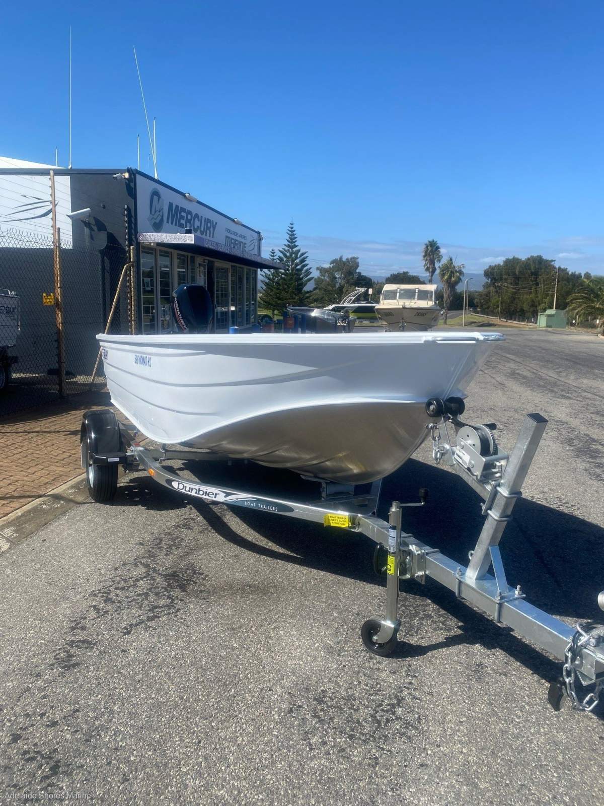 Sea Jay 3.90 Nomad HS 390 High Side Nomad