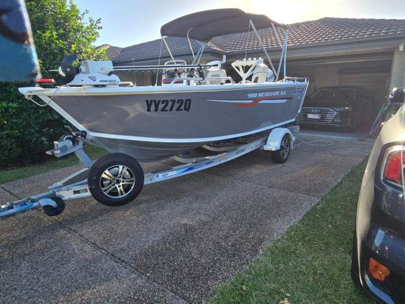 Quintrex 460 Renegade Side Console