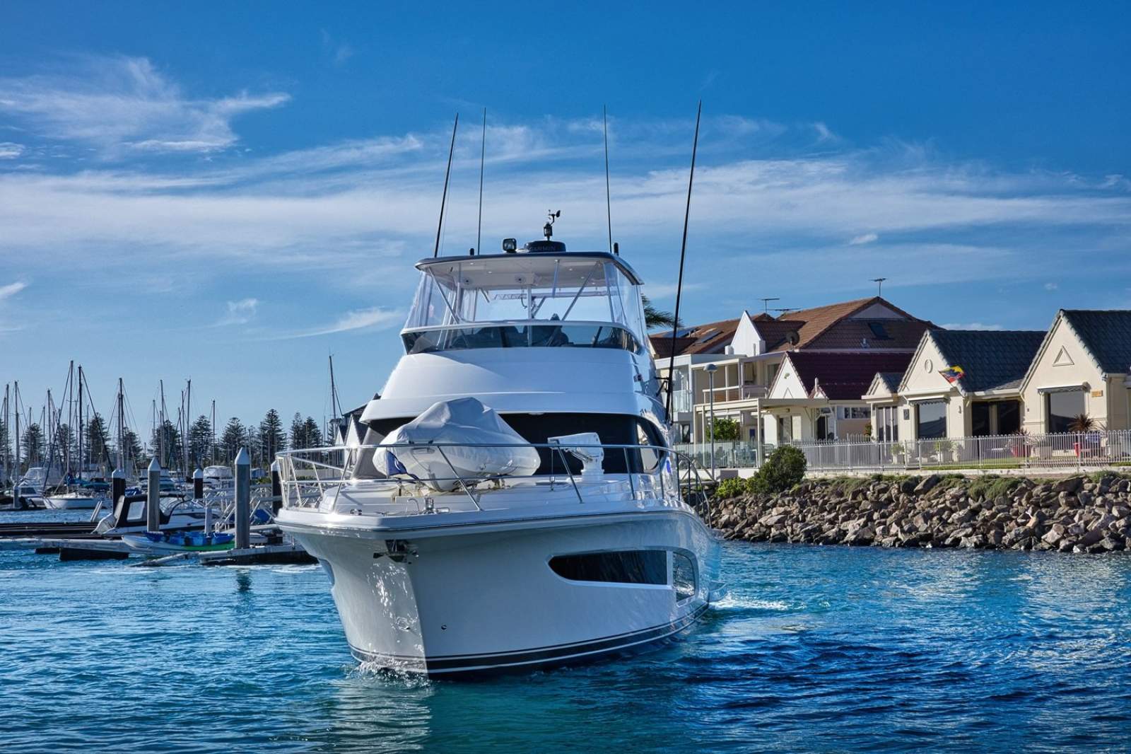 Riviera 46 Sports Motor Yacht