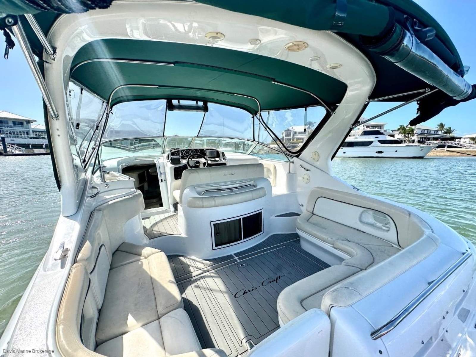 Chris Craft 3400 Sports Cruiser