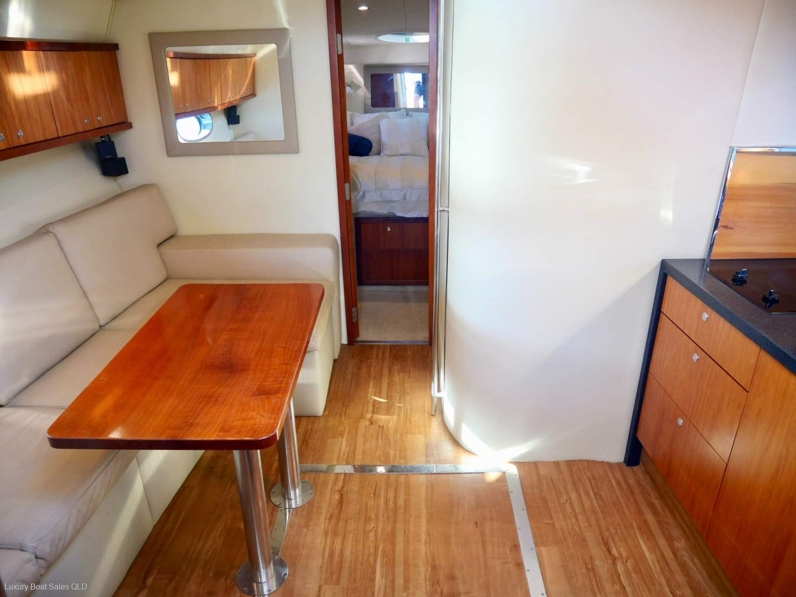 Mustang 4200 Sportscruiser