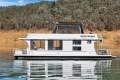 NUTCRACKER Houseboat Holiday Home on Lake Eildon:Nutcracker on Lake Eildon
