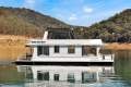 NUTCRACKER Houseboat Holiday Home on Lake Eildon:Nutcracker on Lake Eildon