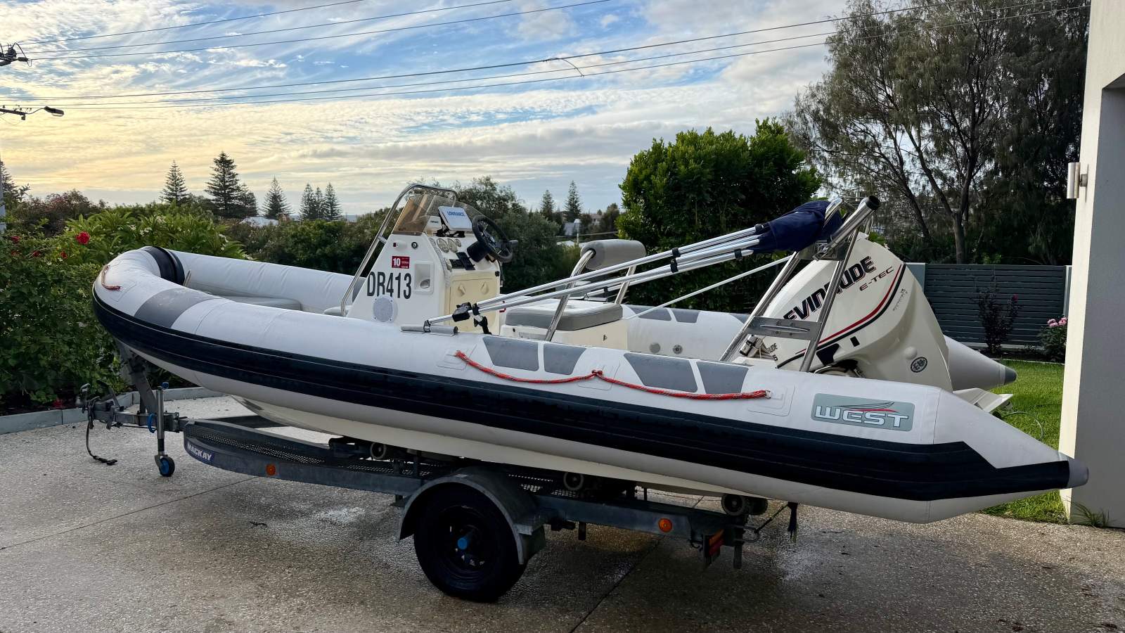 Falcon Inflatables 575 SR