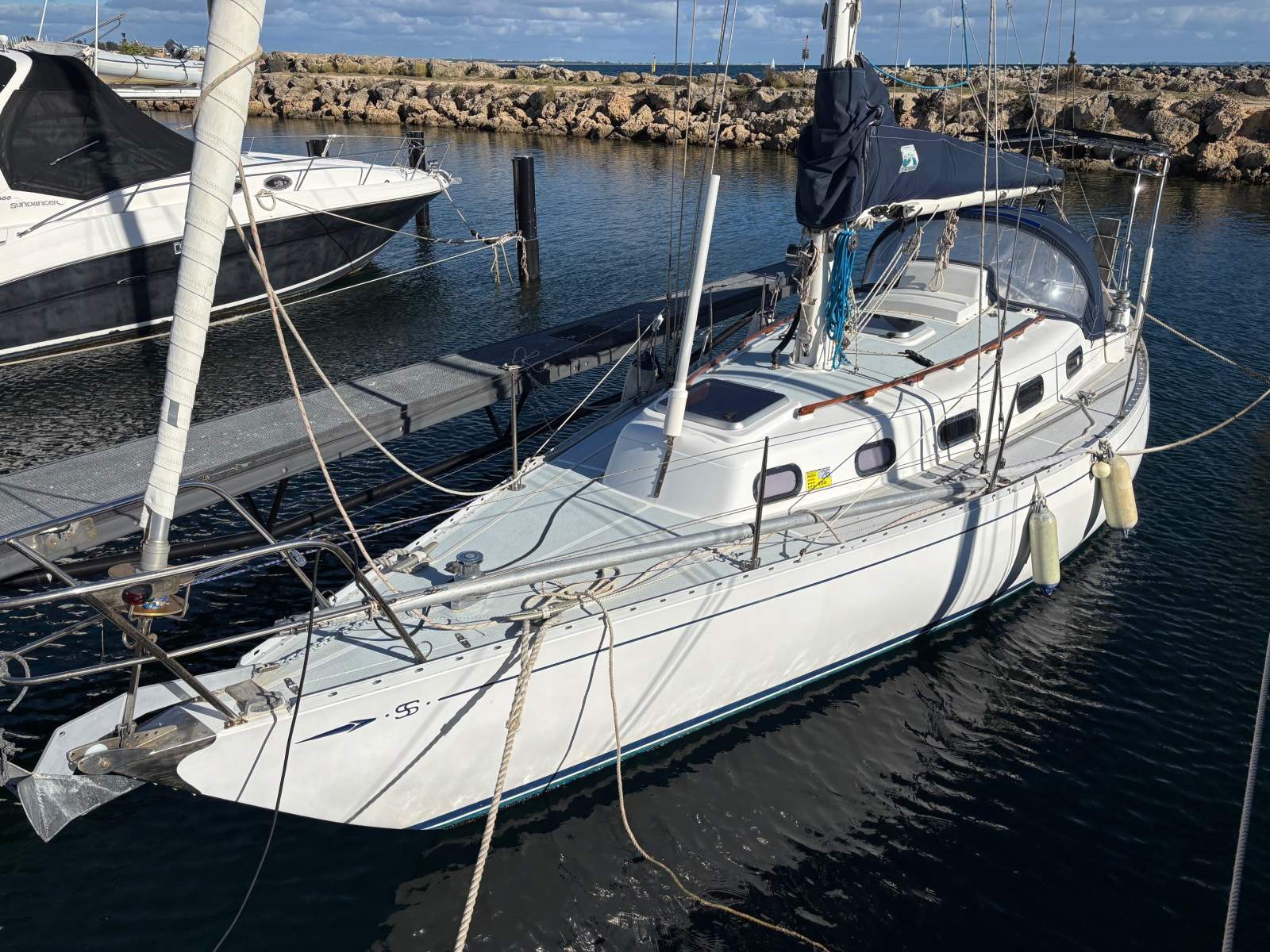 Sparkman & Stephens 34 Renowned ocean cruiser