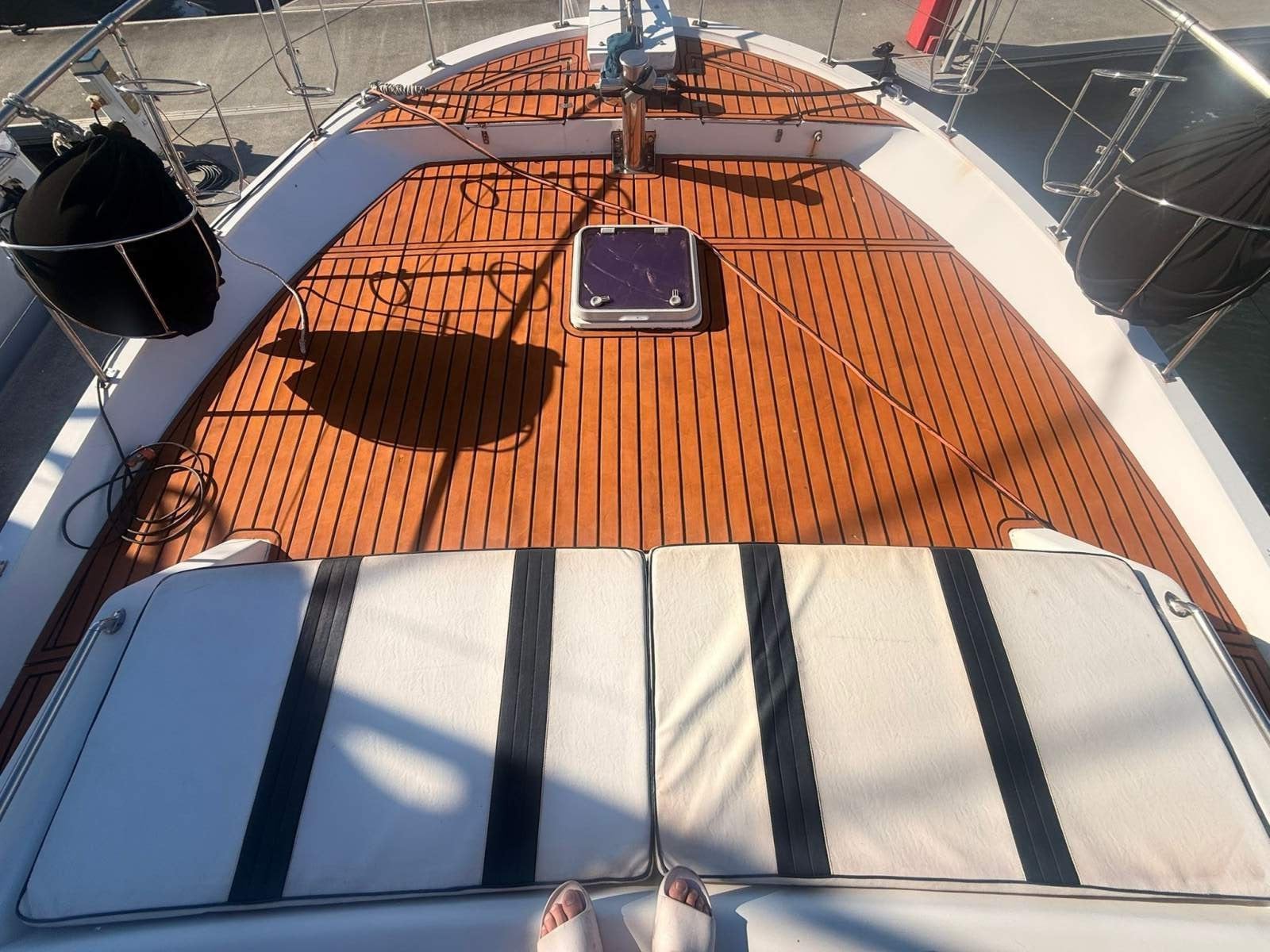 Hershine 57 Pilot House