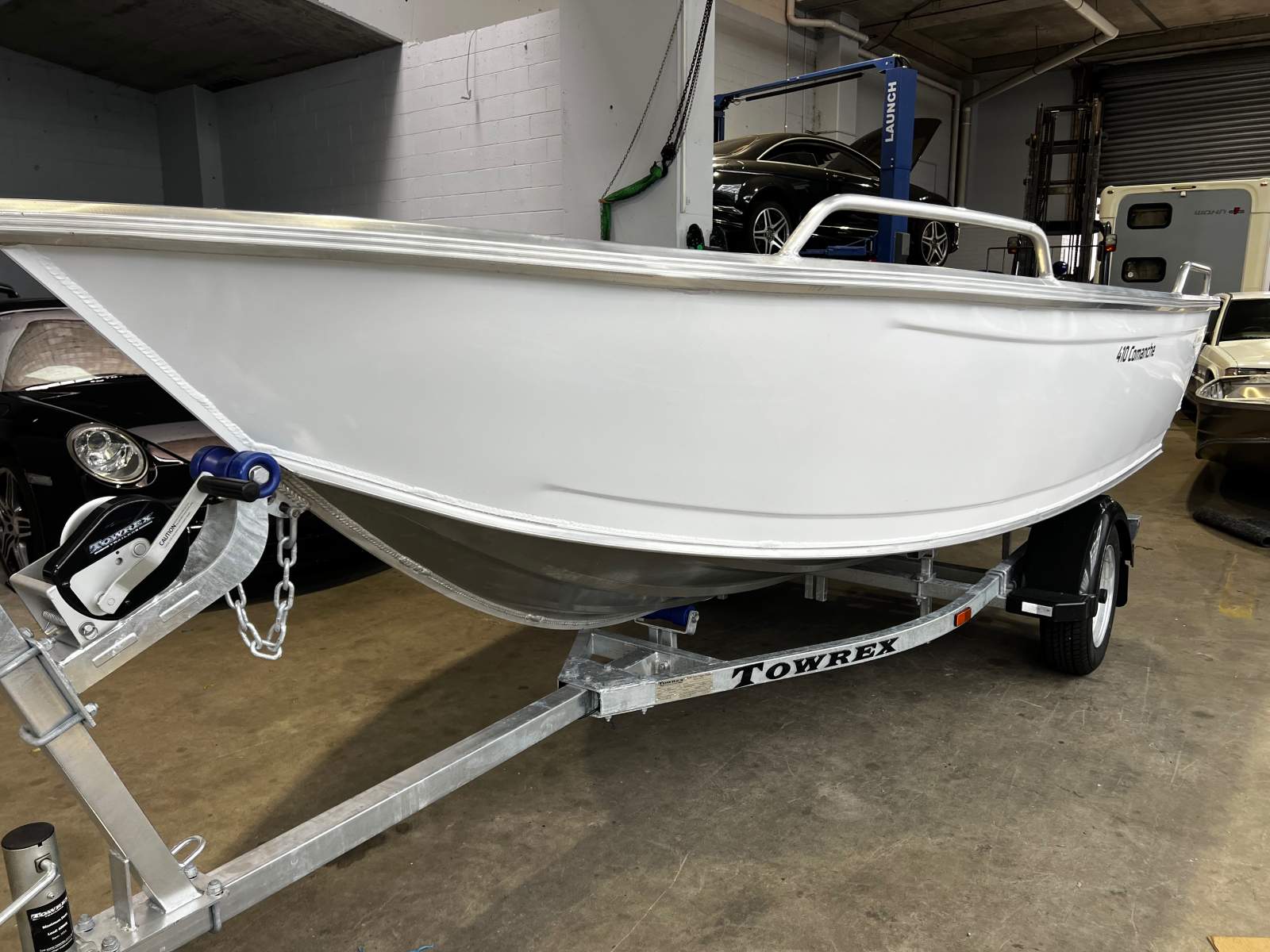 New Makocraft 410 Comanche