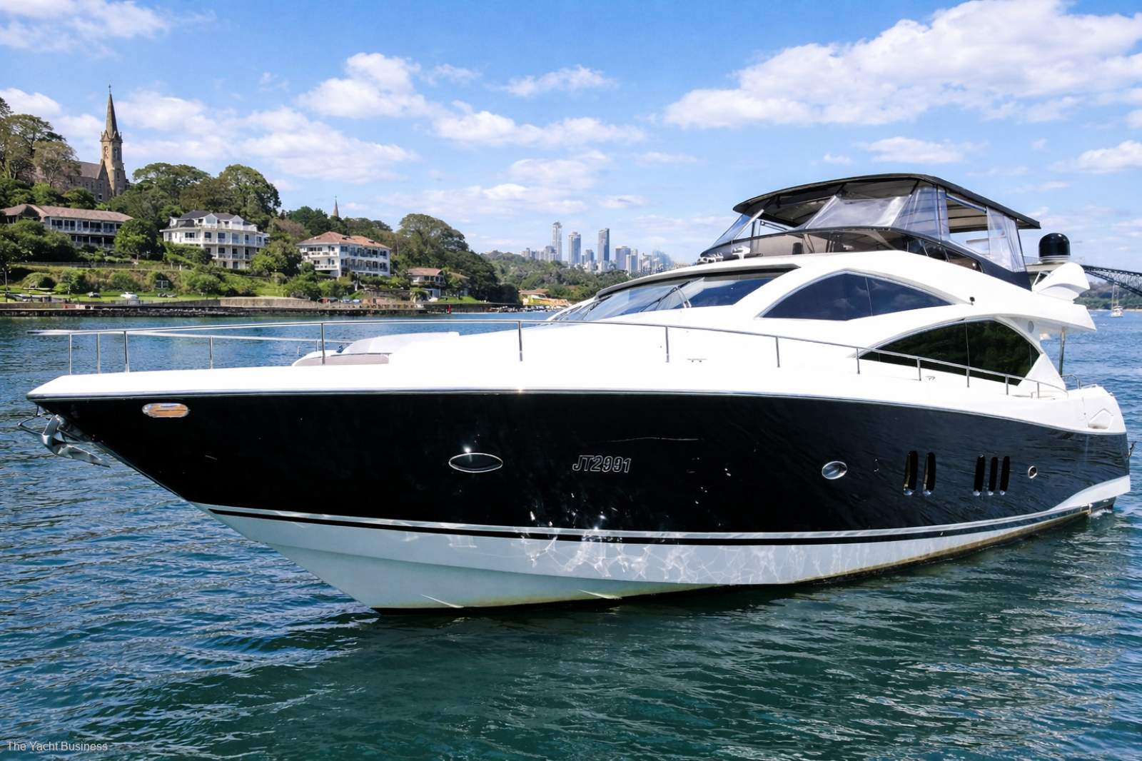 Sunseeker Yacht 75