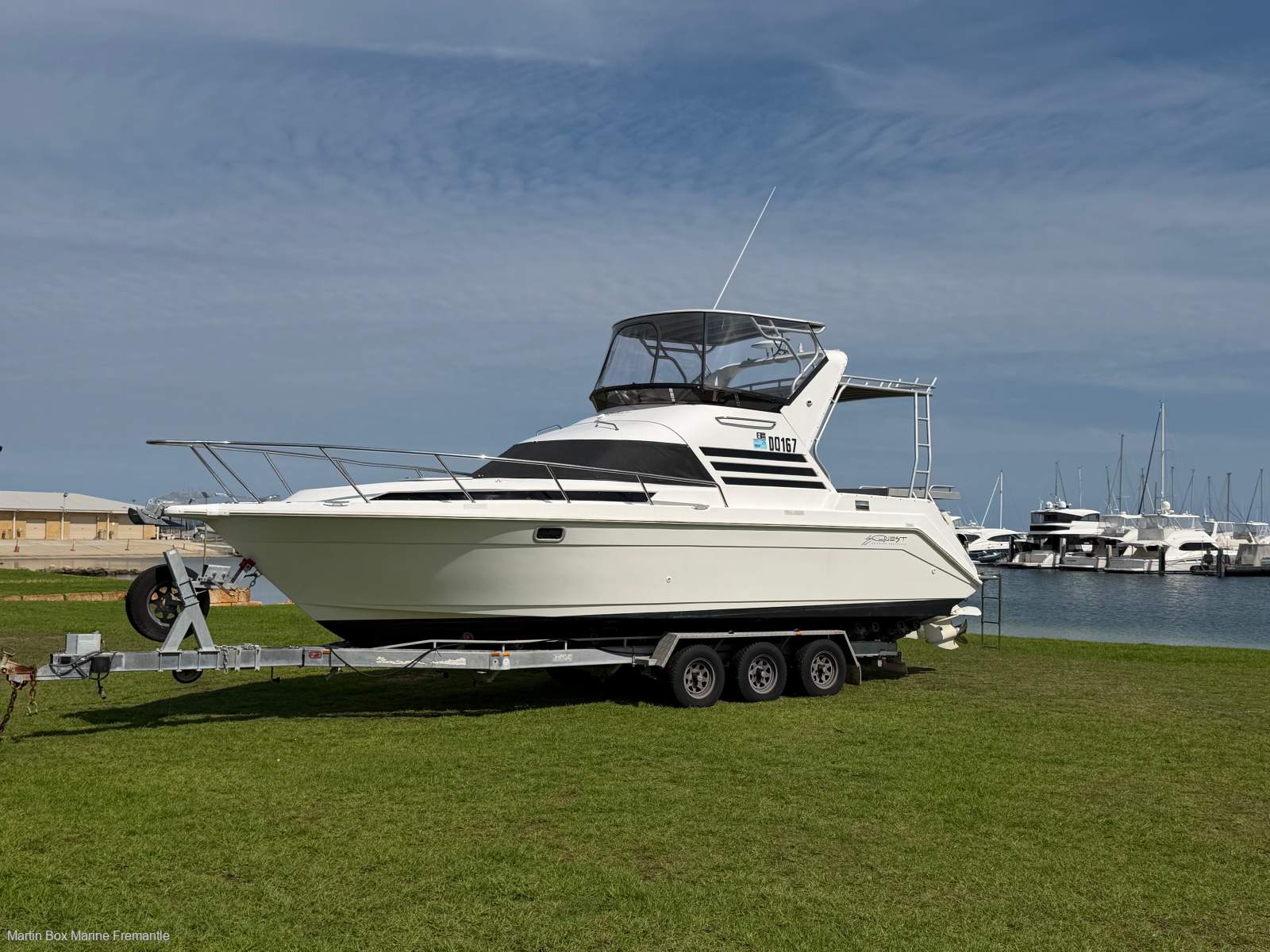 Seaquest 2800 Sportsman Flybridge Cruiser With 4500Kg Rated Trailer
