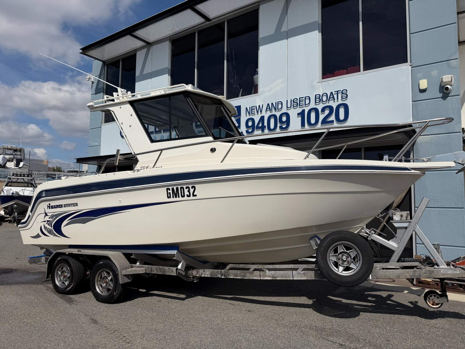 Haines Hunter 680SF Encore With 2021 Yamaha 300HP