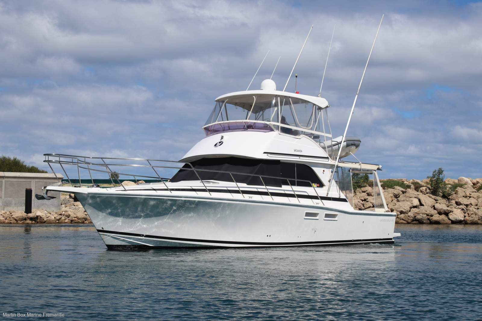 Caribbean 40 Flybridge Cruiser With Twin Cummins 450Hp Diesels and Pen