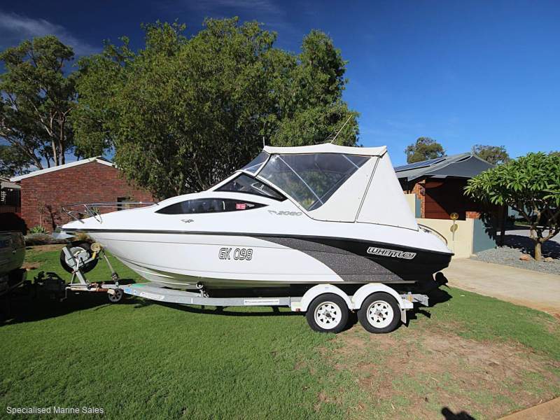 Whittley CR 2080 SD *** FANTASTIC FAMILY BOATING *** $65,000 ***