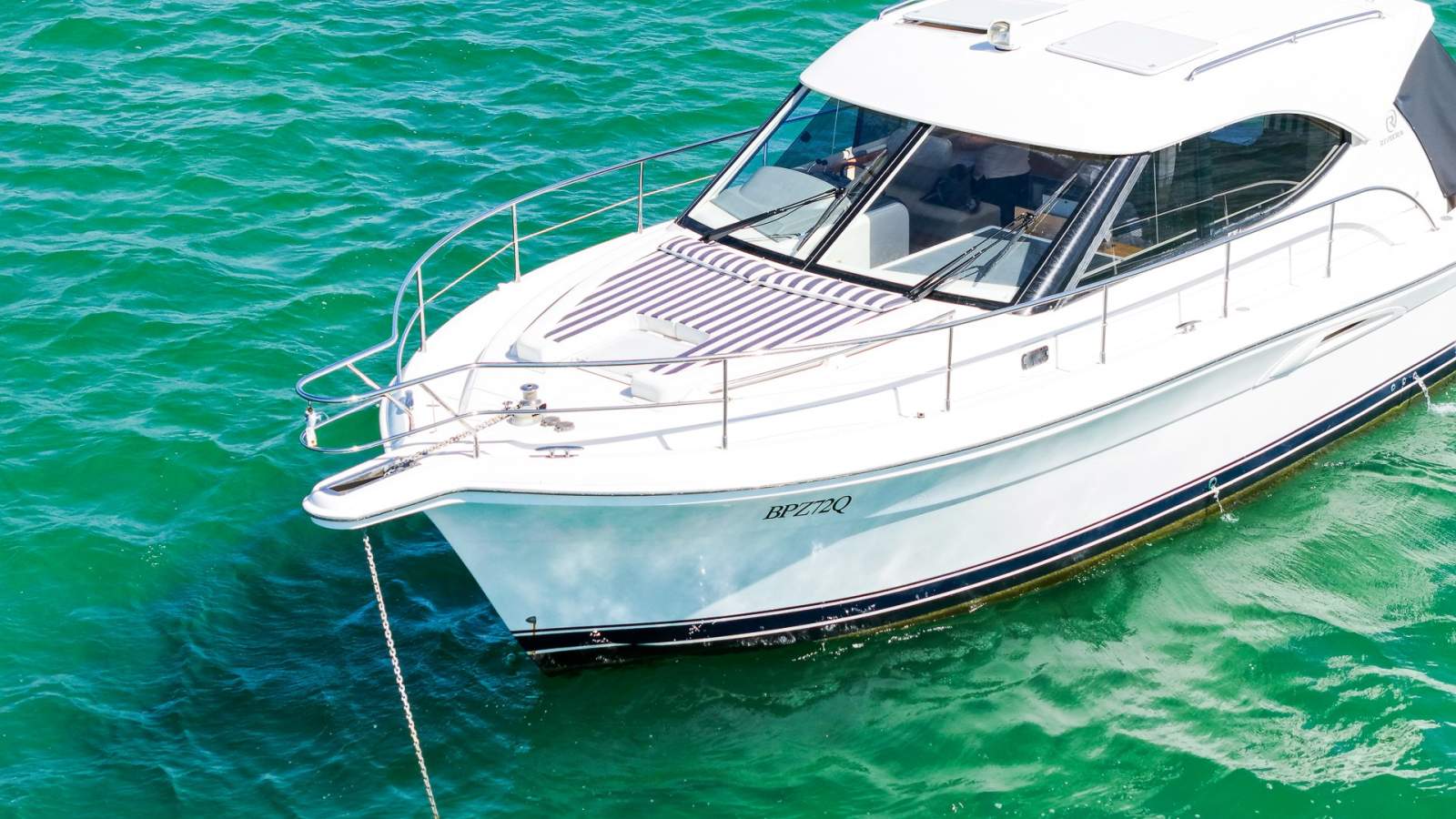 Riviera 3600 Sport Yacht