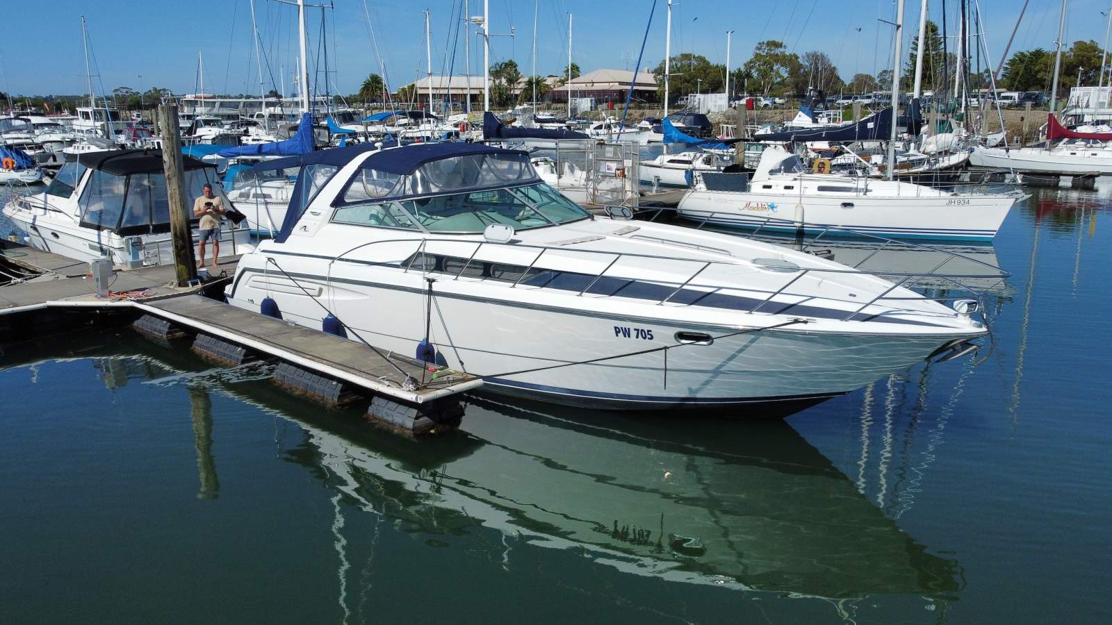 Bayliner 4085 Avanti