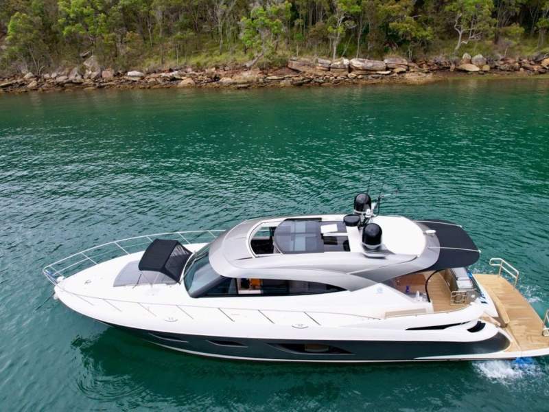 Riviera 6000 Sport Yacht Platinum Edition