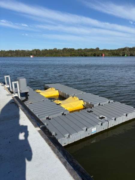 Air Lift Pontoon Dock