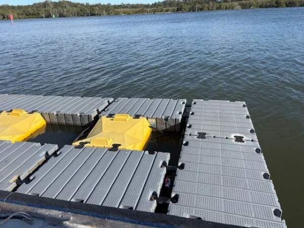 Air Lift Pontoon Dock
