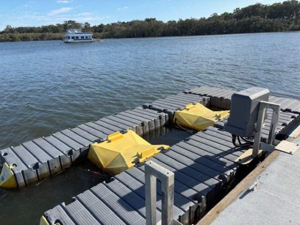 Air Lift Pontoon Dock