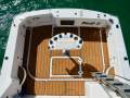Caribbean 32 Flybridge Cruiser