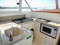Caribbean 32 Flybridge Cruiser