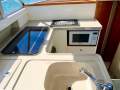 Caribbean 32 Flybridge Cruiser