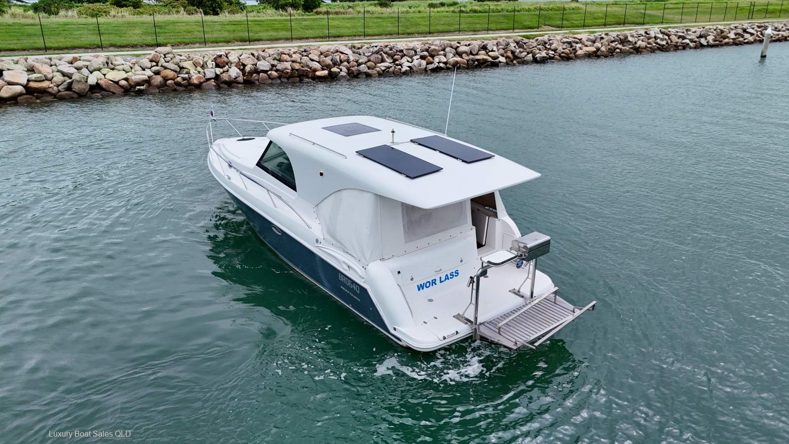 Mustang 3800 Hard Top