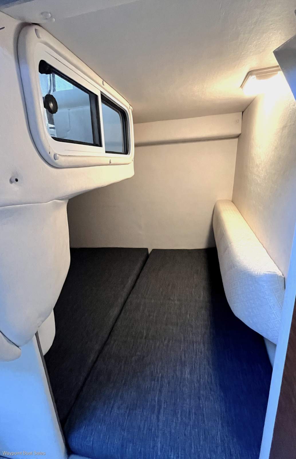 Sea Ray 275 Sundancer For Sale | WayPoint Boat Sales