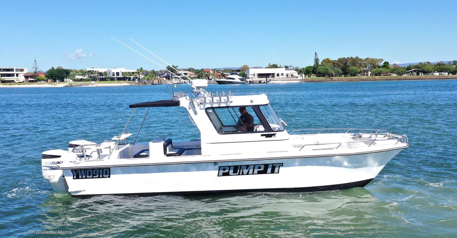 Gecat Enclosed Centre Console