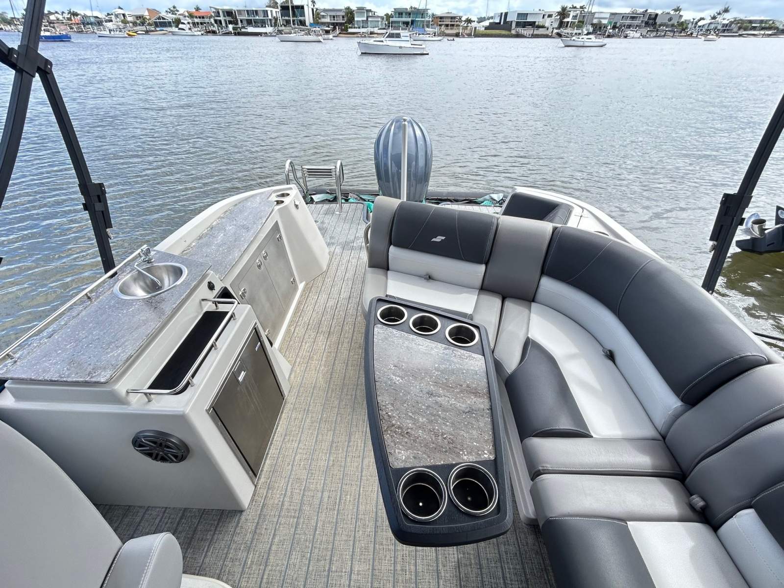 Starcraft MX 25C 2022 Model, 250 Yamaha V6, Great Package!