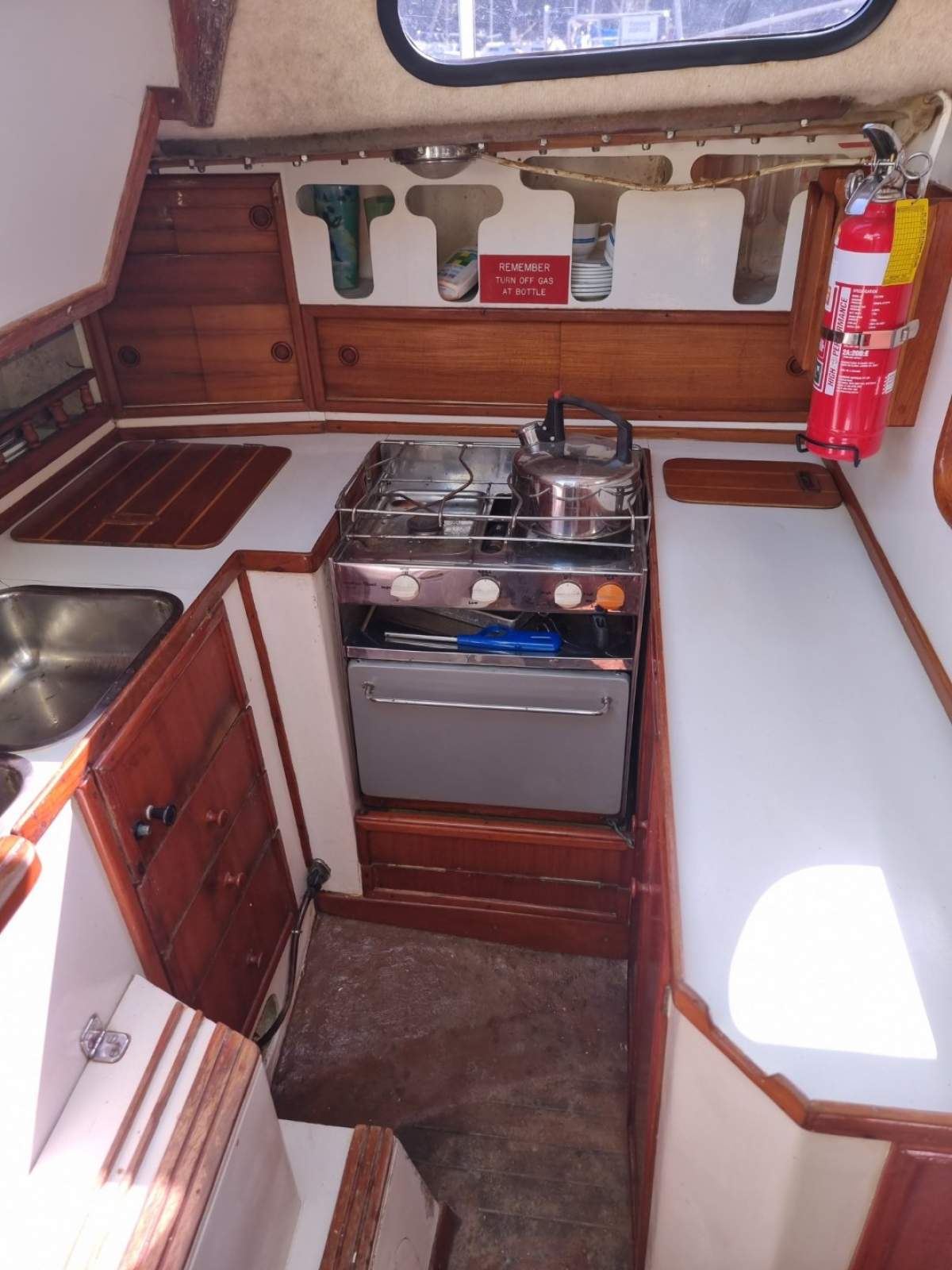 Cole 32 Rigging replced December 2019 (Sydney Harbour)