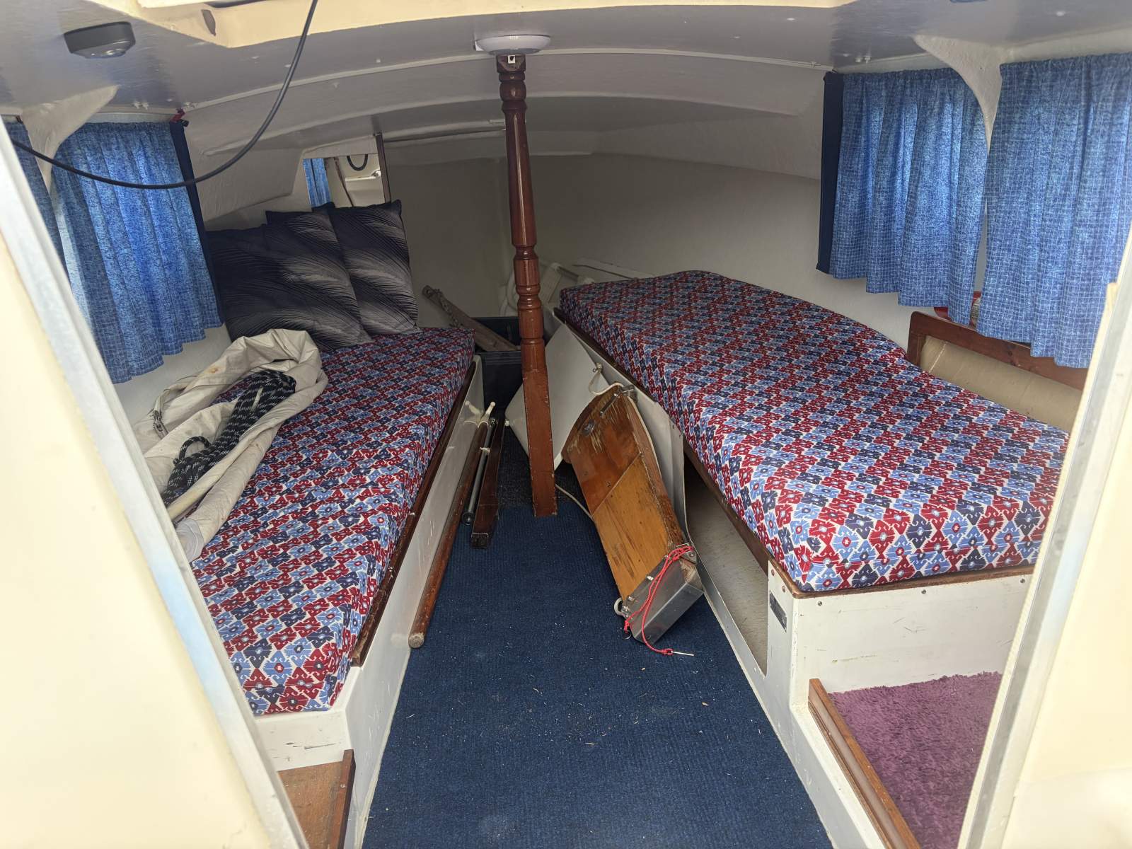 Embassy Trailer Sailer 5.5m. (18ft)