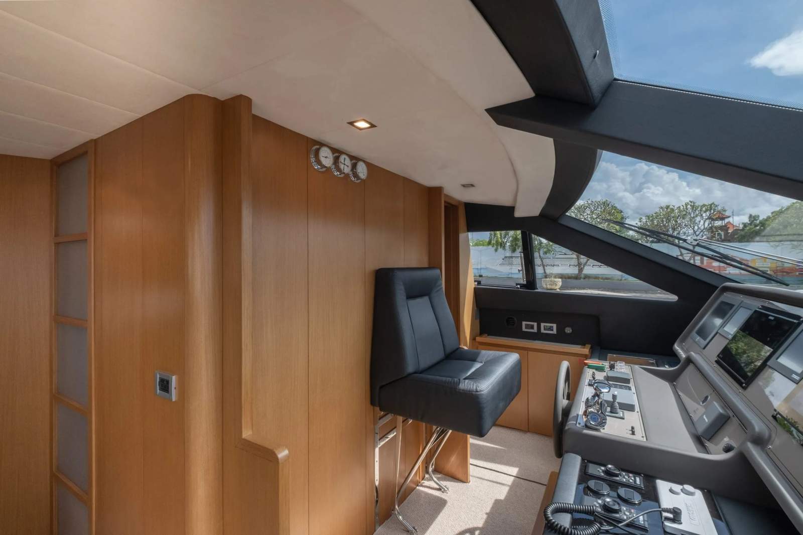 Boat image