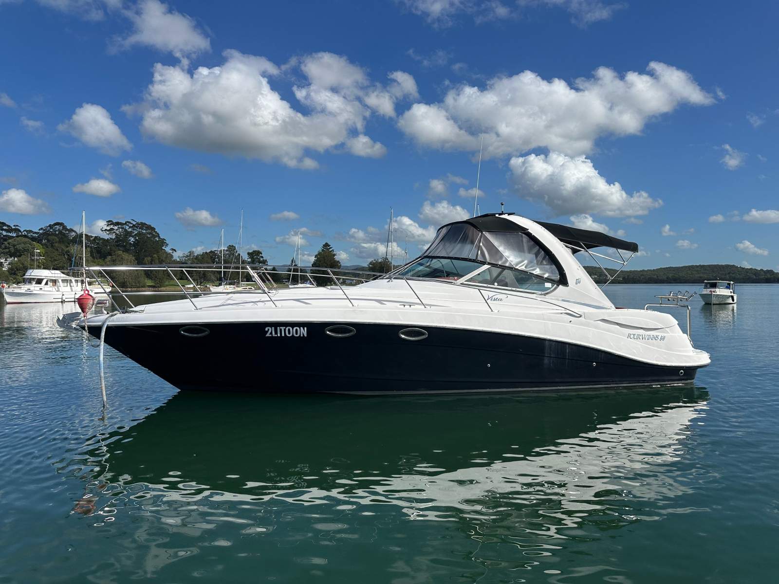 Four Winns Vista 348