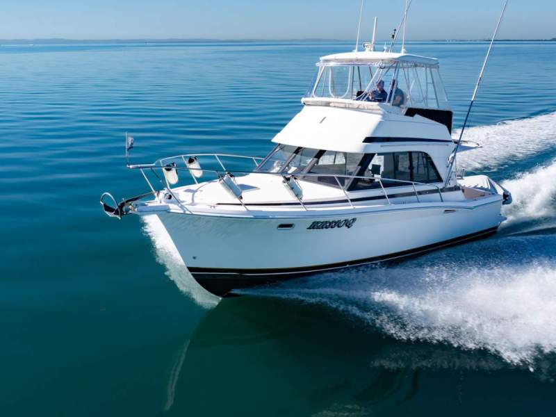 Riviera 3300 Flybridge