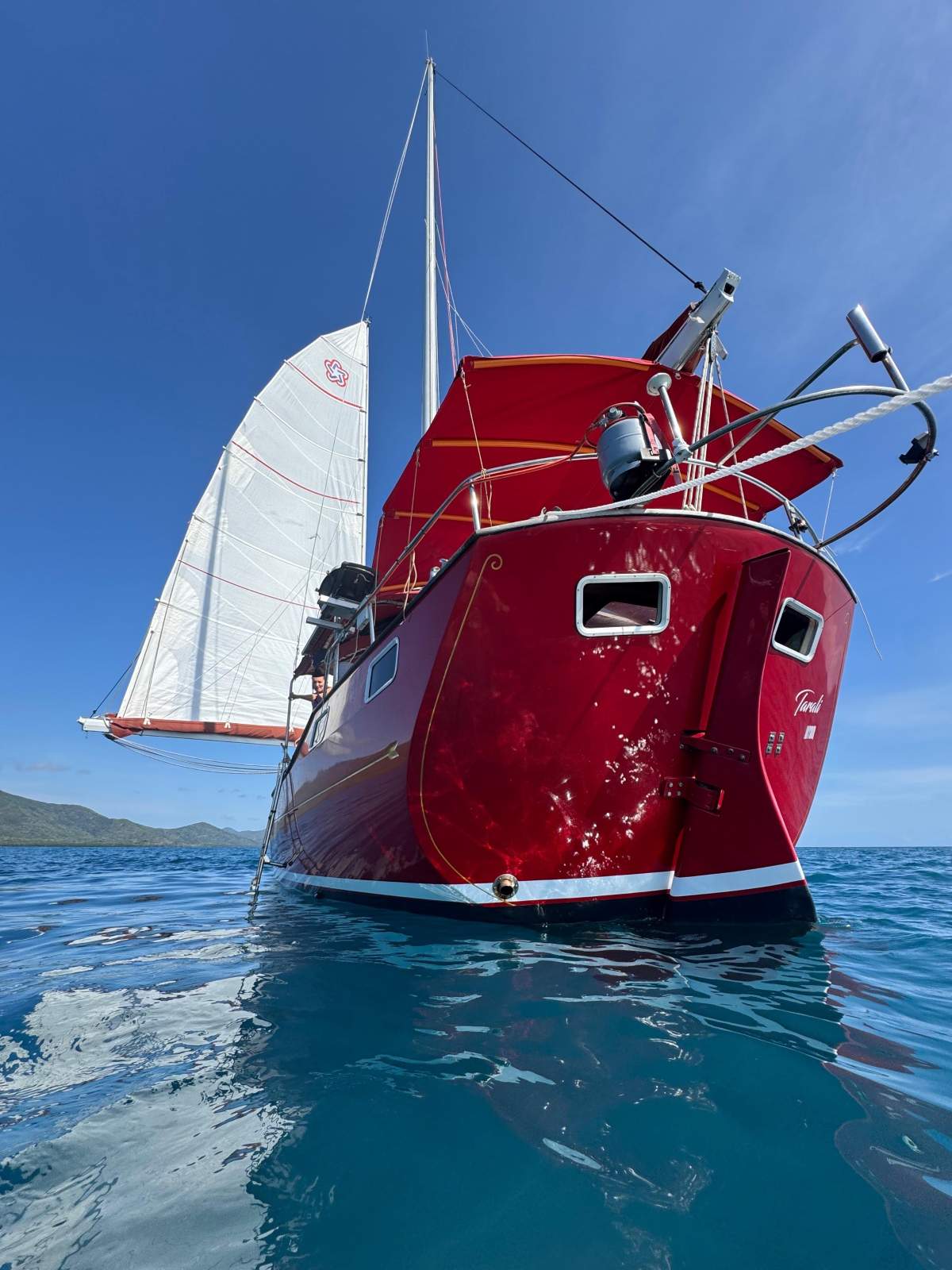 Freedom Yachts Freedom40 CC Centre cockpit version