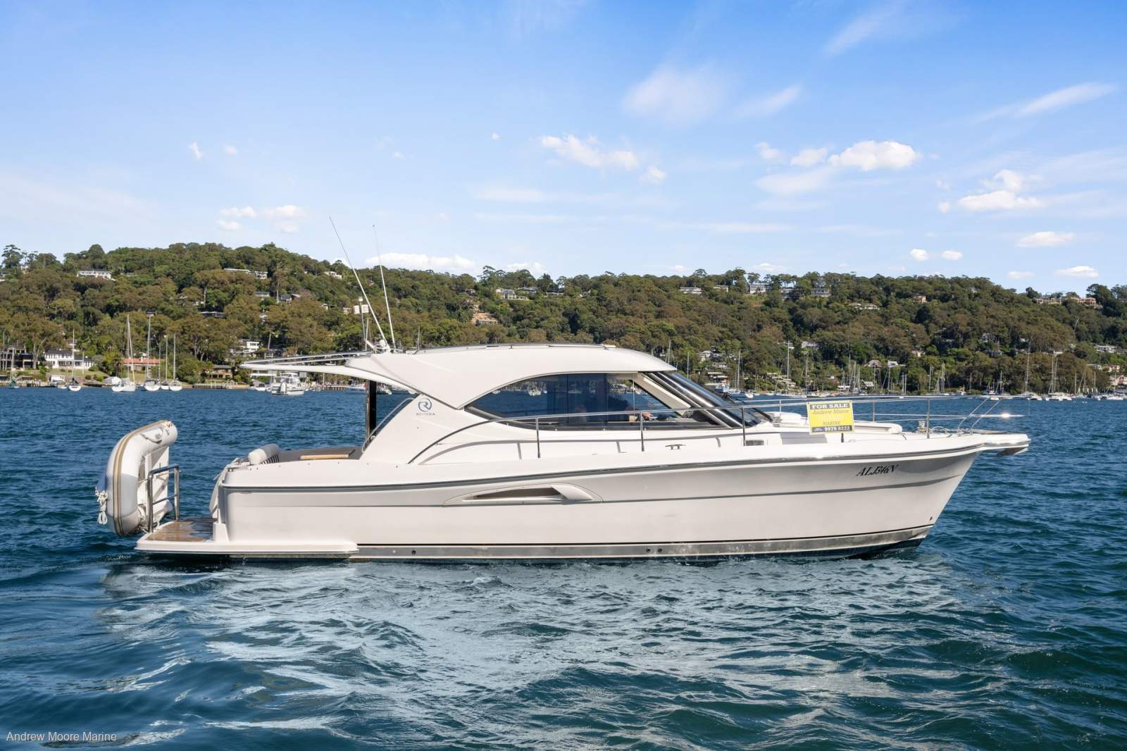 Riviera 3600 Sport Yacht